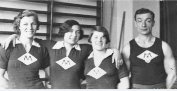 Луневский С.Н. среди выпускников института